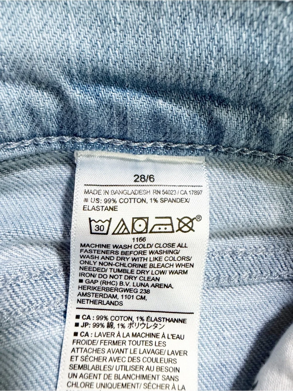 Banana Republic Girlfriend Mid Rise Lightwash Jeans 6/28